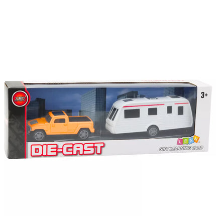 Oranžinio automobilio rinkinys su kemperiu