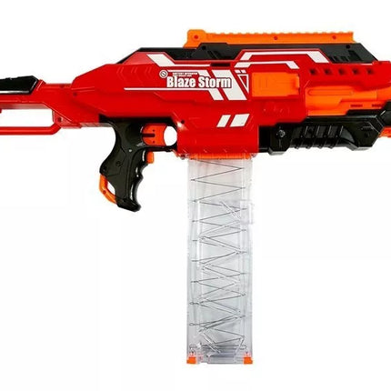 Didelis šautuvas su šovinių dėtuve ir šovinias