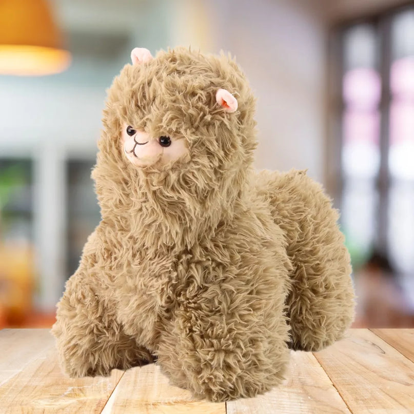 Pliušinė smėlio spalvos lama