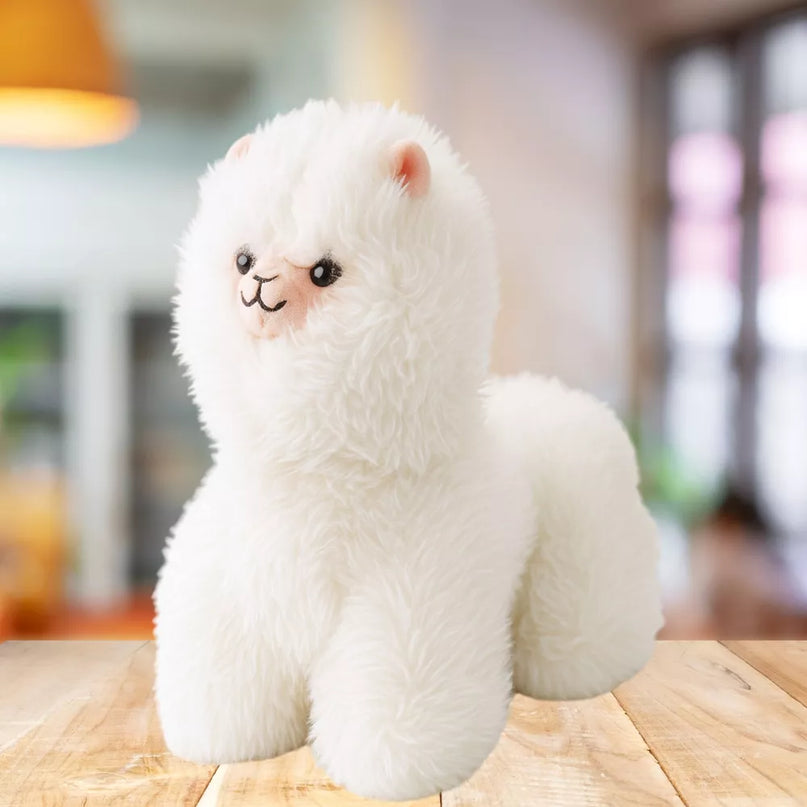 Pliušinė balta lama