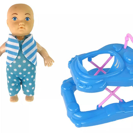 Nėščia lėlė taškuota balta suknele su mamos rinkiniu