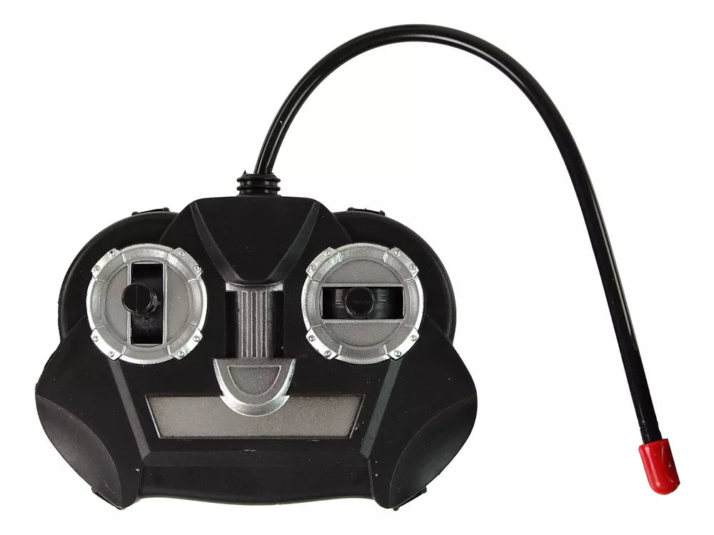 Keturačio visureigis su vairuotoju