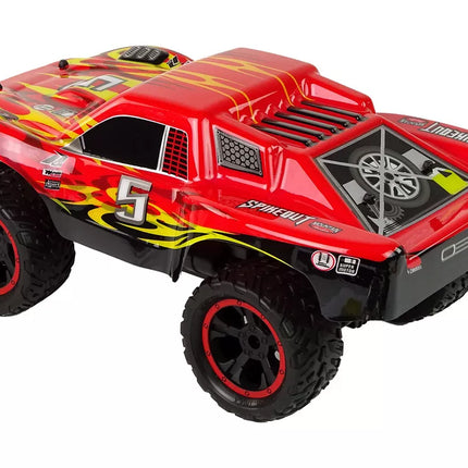 Nuotoliniu būdu valdomas raudonas visureigis