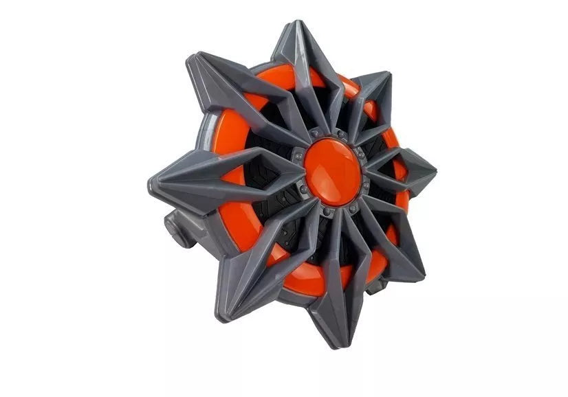 Juodas/raudonas šautuvas su šovinimis ir kauke