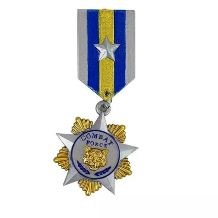 Karinis rinkinys su šautuvu ir peiliu