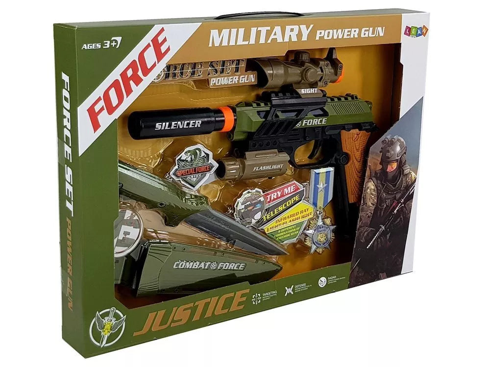 Karinis rinkinys su šautuvu ir peiliu