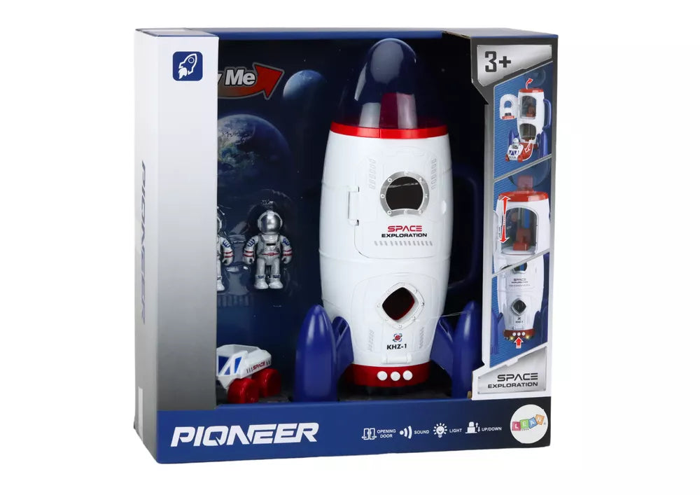 Kosmonauatų raketa su transporto priemone