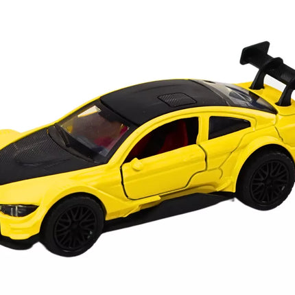 Žaislinis geltonas sportinis automobilis