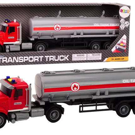 Raudonas sunkvežimis su cisterna