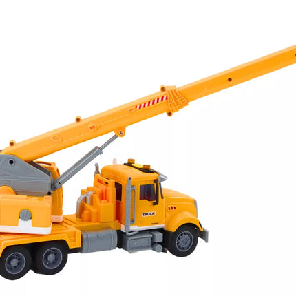 Geltonas sunkvežimis su kranu