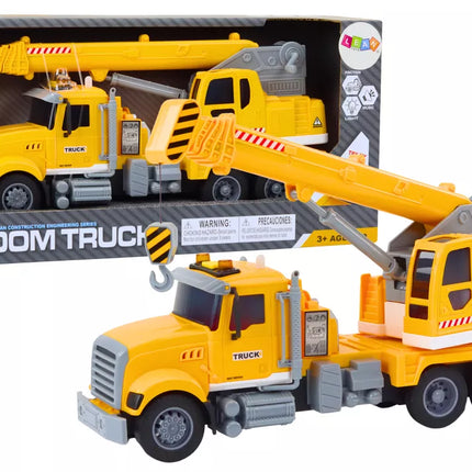 Geltonas sunkvežimis su kranu