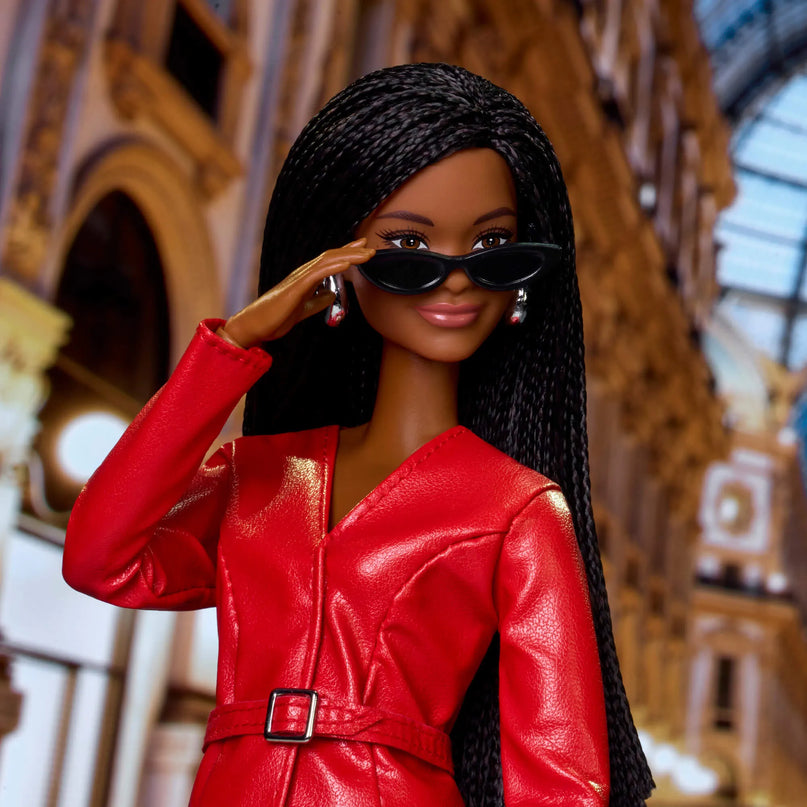 BARBIE FASHION WEEK MILAN kolekcinė lėlė (JJX31)
