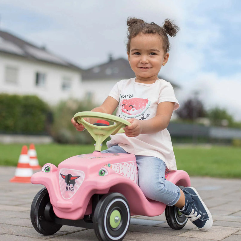 BIG Bobby Car Classic Flower – stabilus, saugus ir žaismingas pirmasis automobilis mažyliui