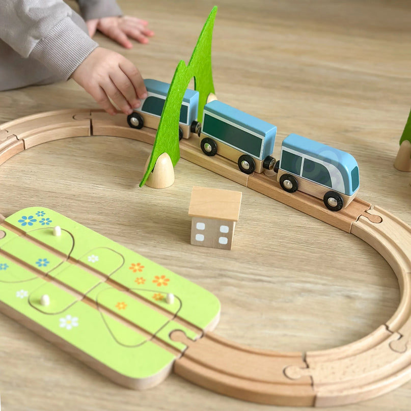 Classic World medinė Montessori traukinio trasa