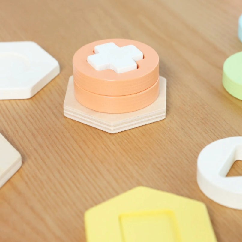 CLASSIC WORLD Montessori formų ir spalvų rūšiavimo bokštas – edukacinė dėlionė vaikams