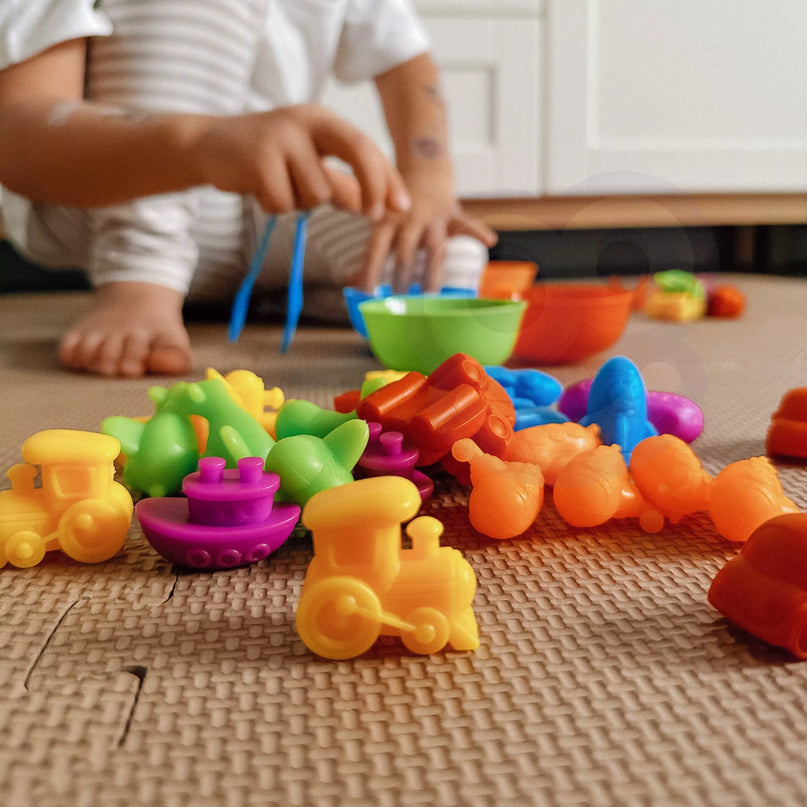 WOOPIE Montessori edukacinis žaidimas su spalvų rūšiavimo transporto priemonėmis, 44 vnt.