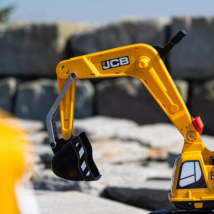 Falk JCB ekskavatorius–stumdukas su 360° strėle ir apsauginiu šalmu