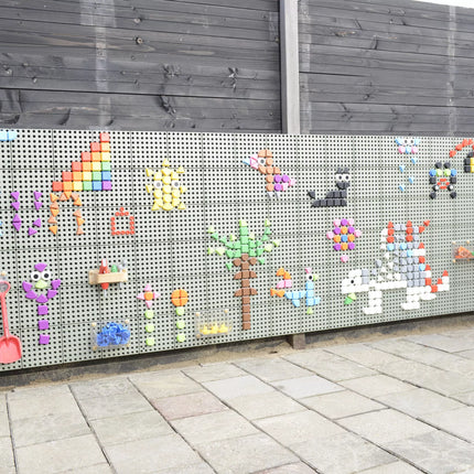 MASTERKIDZ Mokslinė sieninė STEM kūrybinė lenta 120×80 cm su montavimo panele