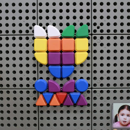 MASTERKIDZ 64 geometrinių formų kaiščių rinkinys STEM lentoms