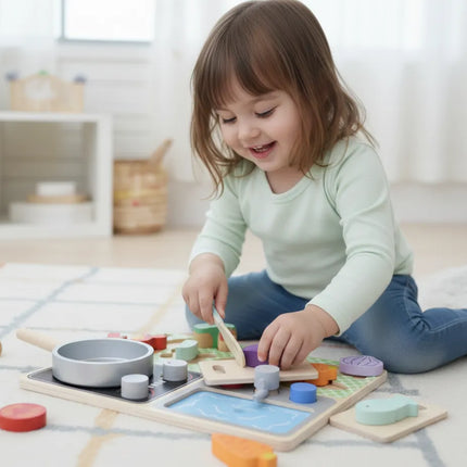 TOOKY TOY medinė virtuvė su priedais – mažojo šefo rinkinys