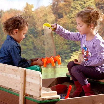 AXI medinė smėlio dėžė „Ella Sandpit“ su suoliukais