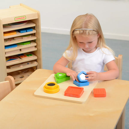 Montessori medinis rūšiuotojas formoms, medžiagoms, paviršiaus tekstūroms