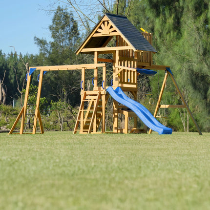 AXI Mitch žaidimų bokštas – didelė medinė žaidimų aikštelė su čiuožykla, sūpynėmis, laipiojimo siena ir bokštu