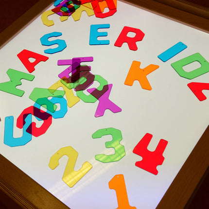 Masterkidz LED Sensorinė Šviesos Dėžė – balto apšvietimo kūrybos ir sensorikos centras vaikams