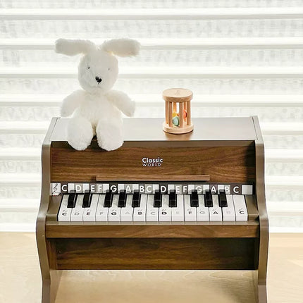 Classic World medinis pianinas vaikams – 18 klavišų muzikinė kelionė