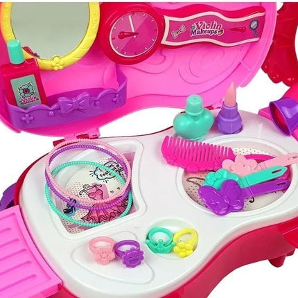 Grožio rinkinys lagamine su ištraukiama rankena