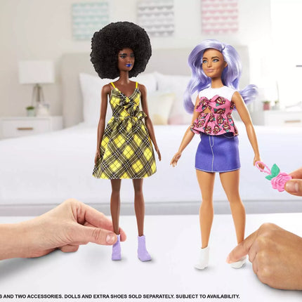 BARBIE dviejų drabužių komplektų rinkinys (GWF04)