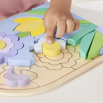 FISHER-PRICE medinė dėlionė – Gėlės (HXT97)