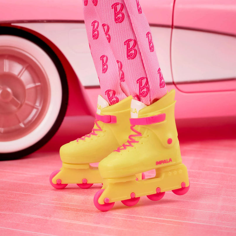 Kolekcinis BARBIE filmo Kenas rožiniu kostiumu (JCP80)