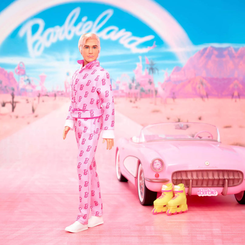 Kolekcinis BARBIE filmo Kenas rožiniu kostiumu (JCP80)