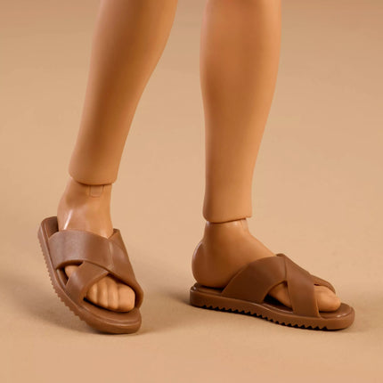 BARBIE BASICS No10 lėlė (JJX29)