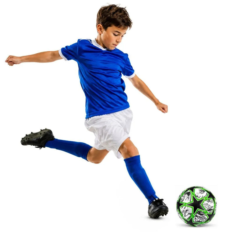 Juodai žalias treniruočių futbolo kamuolys – dydis 5, 22 cm