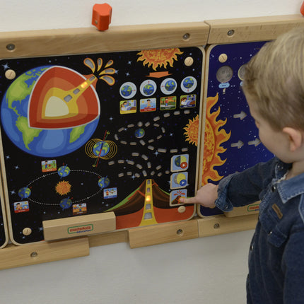 Masterkidz edukacinė lenta „Žemė, Mėnulis ir Saulė“ su šviesos efektais