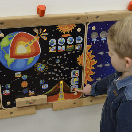 Masterkidz edukacinė lenta „Žemė, Mėnulis ir Saulė“ su šviesos efektais