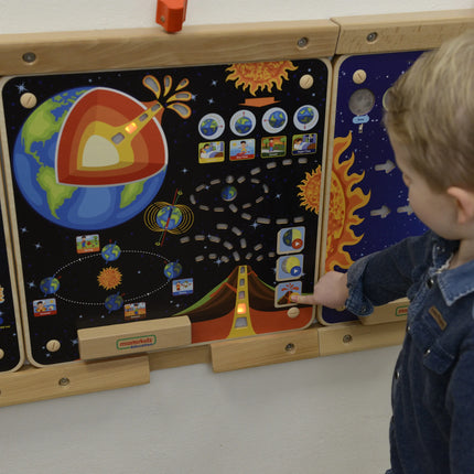 Masterkidz edukacinė lenta „Žemė, Mėnulis ir Saulė“ su šviesos efektais