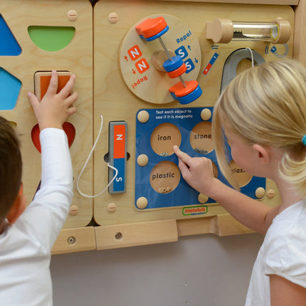 MASTERKIDZ Montessori sieninė lenta – magnetinės traukos pažinimas