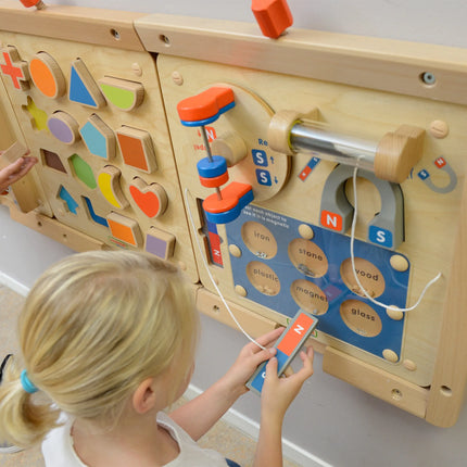 MASTERKIDZ Montessori sieninė lenta – magnetinės traukos pažinimas