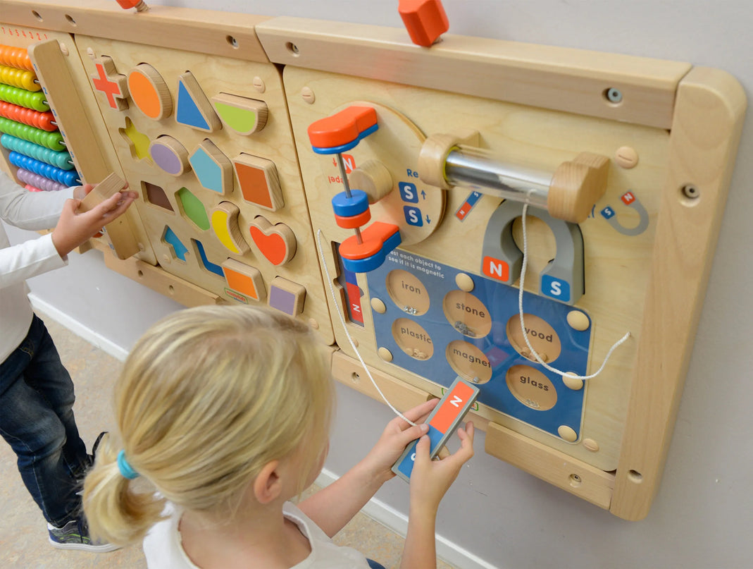 MASTERKIDZ Montessori sieninė lenta – magnetinės traukos pažinimas