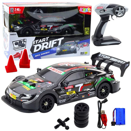 Nuotoliniu valdomas lenktyninis automobilis RC 1:16 „Black Carbon“ su LED apšvietimu, 30 km/h
