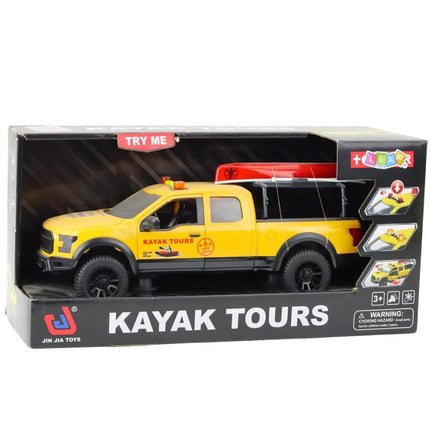 Off-road pikapas su baidare ir efektais