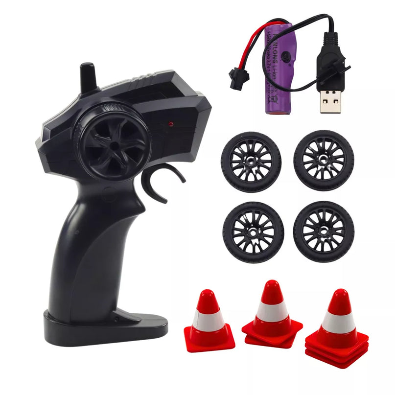 Sporto automobilis Driftas Su keičiamomis ratais Nuotolinio valdymo RC 4WD Balta.