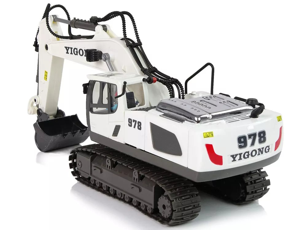 Nuotoliniu būdu valdomas ekskavatorius