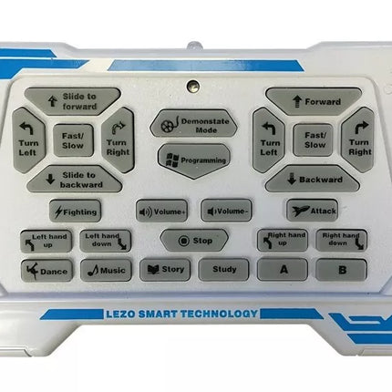Nuotoliniu būdu valdomas R/C robotas šaudo raketas