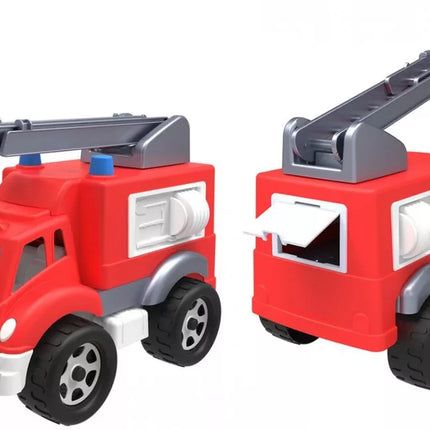 Gaisrinės mašinu su šalmu