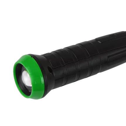 Nuotoliniu būdu valdomas krokodilas su žibintuvėliu