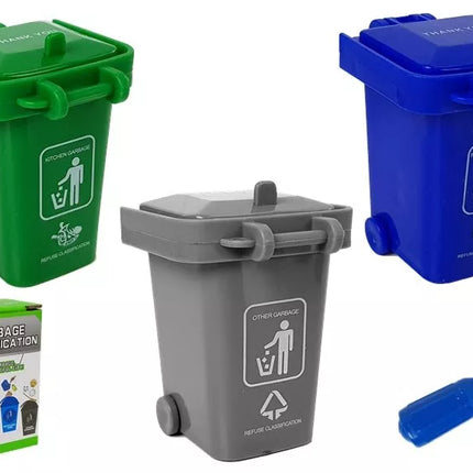 Žaislinė šiukšliavežė su 4 šiukšliadežėmis ir atsuktuvu